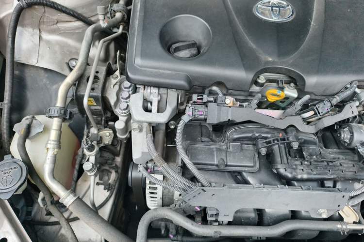 Used Toyota Camry 2019 2.5G Luxury Edition China VI Standard Engine Bay Right