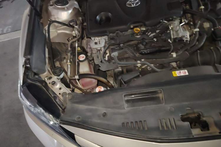 Used Toyota Camry 2019 Dual-Engine 2.5 HG Luxury Edition China VI Standard Engine Bay Right