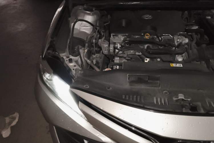 Used Toyota Camry 2019 Revised Version 2.0G Luxury Edition Engine Bay Right