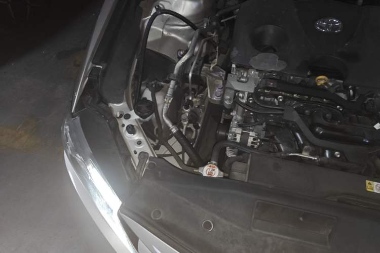 Used Toyota Camry 2019 Revised Version 2.0G Luxury Edition Engine Bay Right