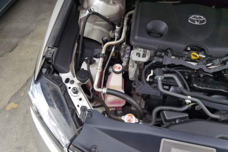 Used Toyota Camry 2019 Revised Version Dual-Engine 2.5 HG Luxury Edition Engine Bay Right