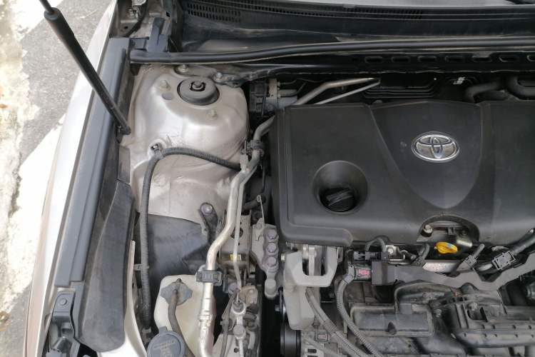 Used Toyota Camry 2019 2.5G Luxury Edition China VI Standard Engine Bay Right