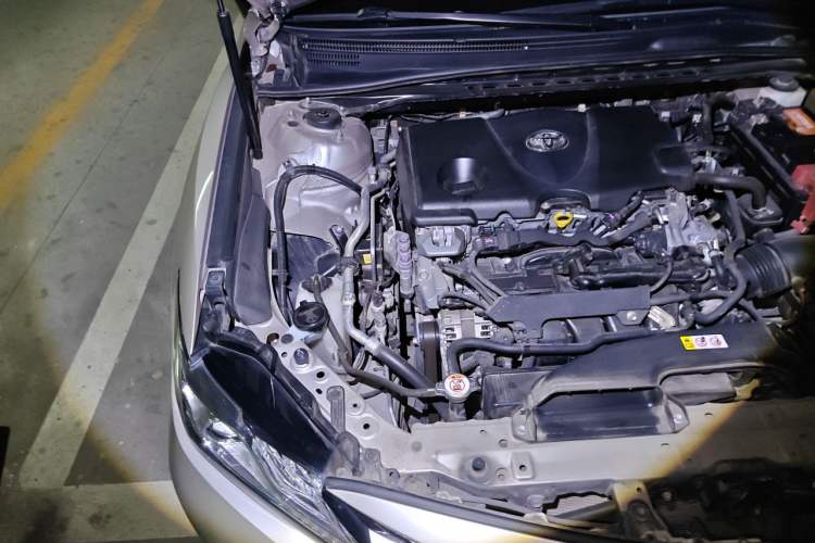 Used Toyota Camry 2019 2.5G Luxury Edition China V Standard Engine Bay Right
