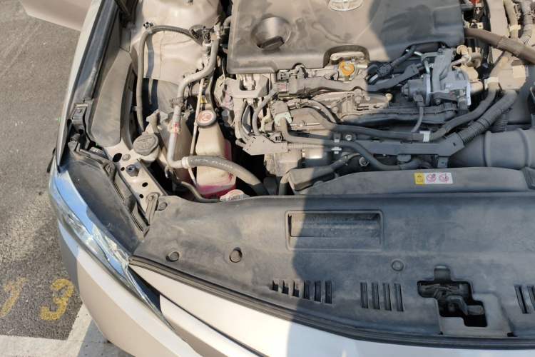 Used Toyota Camry 2019 Dual-Engine 2.5 HG Luxury Edition China VI Standard Engine Bay Right