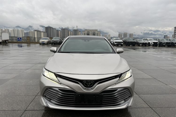 Used Toyota Camry 2019 2.5G Luxury Edition China VI Standard Exterior 1