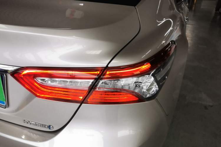 Used Toyota Camry 2019 Dual-Engine 2.5 HG Luxury Edition China VI Standard Exterior 1