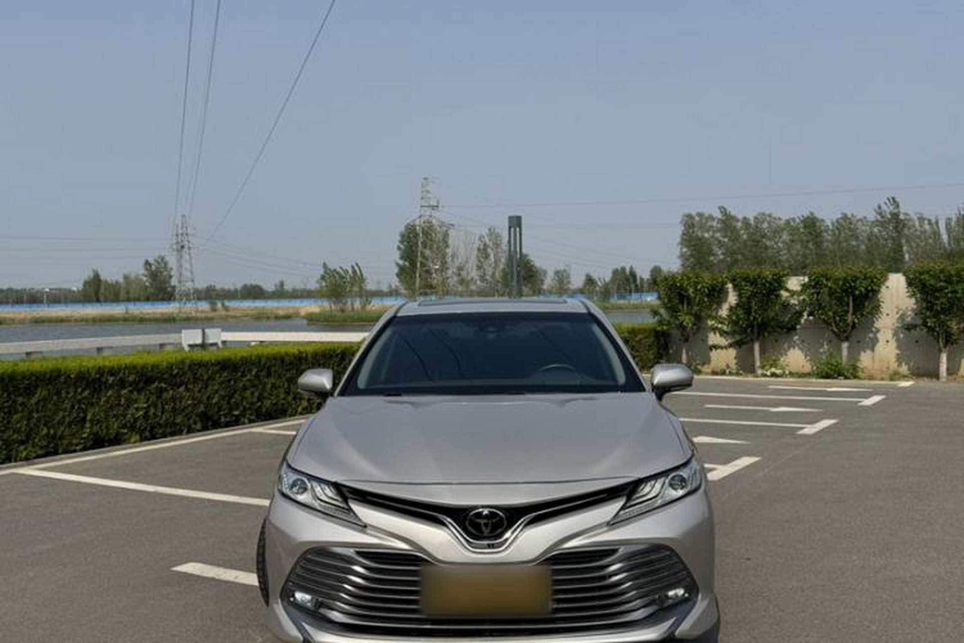 Used Toyota Camry 2019 2.0G Luxury Edition China VI Standard Exterior 1