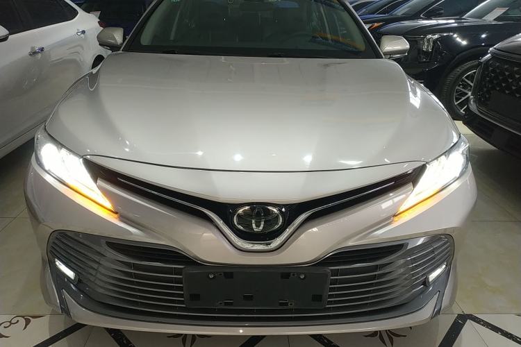 Used Toyota Camry 2019 2.0G Luxury Edition China VI Standard Exterior 1