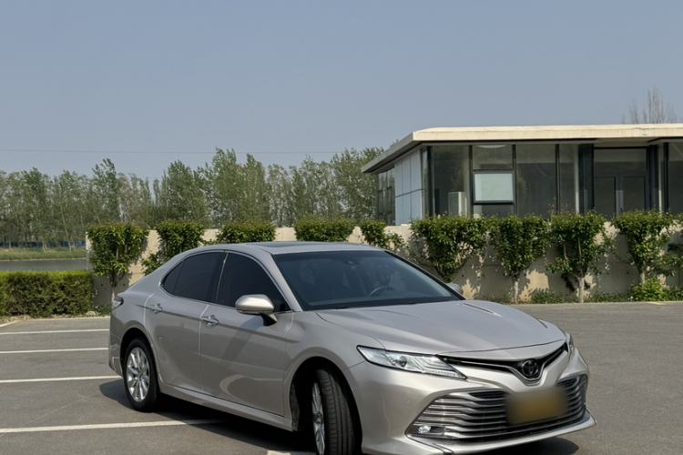 Used Toyota Camry 2019 2.0G Luxury Edition China VI Standard Exterior 2