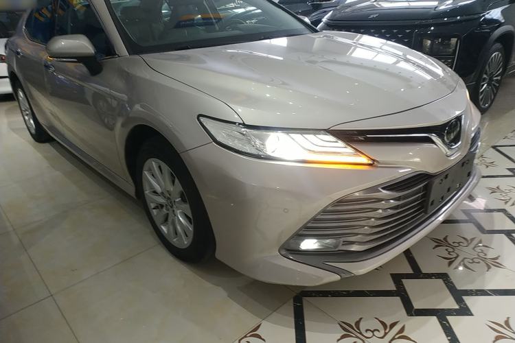 Used Toyota Camry 2019 2.0G Luxury Edition China VI Standard Exterior 2