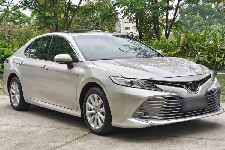 Used Toyota Camry 2019 2.0G Luxury Edition China VI Standard Exterior 3