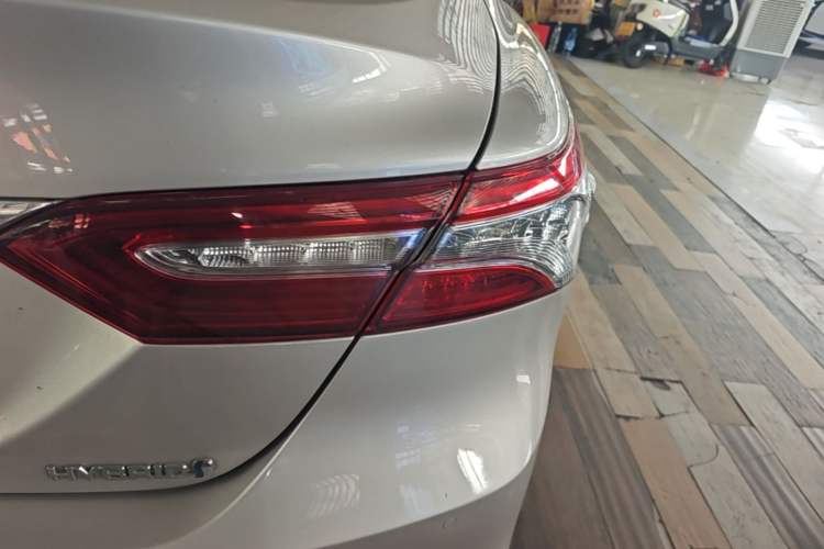 Used Toyota Camry 2019 Dual-Engine 2.5 HG Luxury Edition China VI Standard Exterior 3