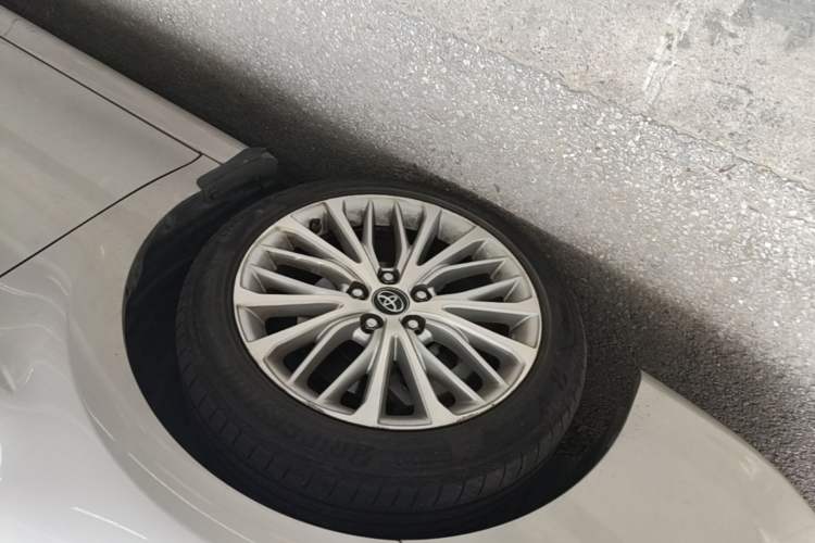 Used Toyota Camry 2019 Revised Version 2.5G Luxury Edition Exterior 4