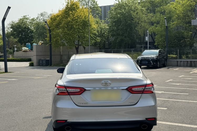 Used Toyota Camry 2019 2.0G Luxury Edition China VI Standard Exterior 4