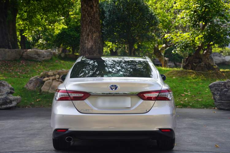 Used Toyota Camry 2019 Dual-Engine 2.5 HG Luxury Edition China V Standard Exterior 4