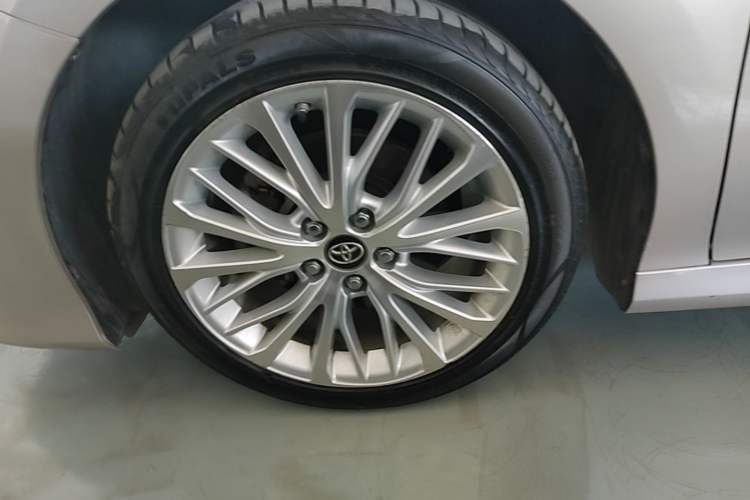 Used Toyota Camry 2019 Revised Version 2.5G Luxury Edition Exterior 4