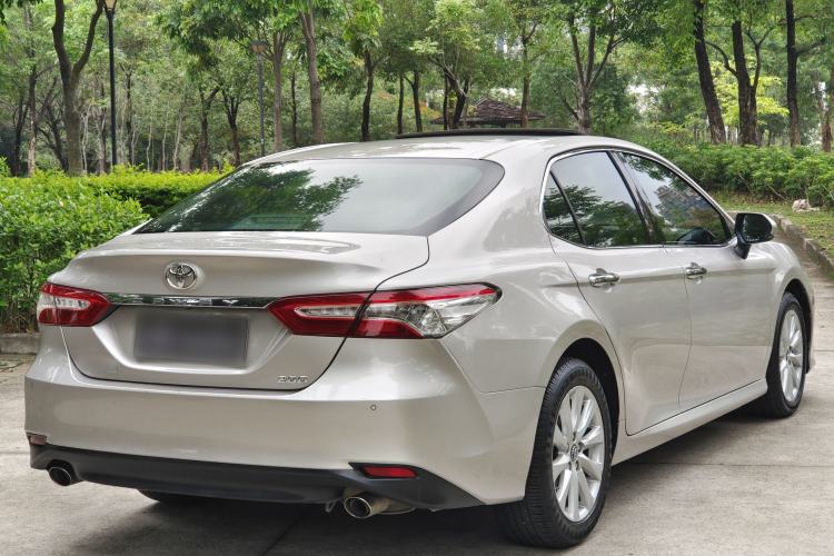 Used Toyota Camry 2019 2.0G Luxury Edition China VI Standard Exterior 5