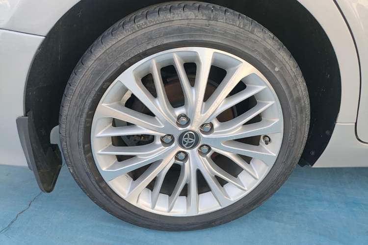 Used Toyota Camry 2019 2.5G Luxury Edition China VI Standard Exterior 5