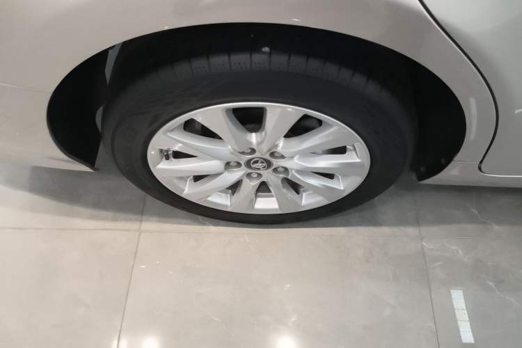 Used Toyota Camry 2019 2.0G Luxury Edition China VI Standard Exterior 5