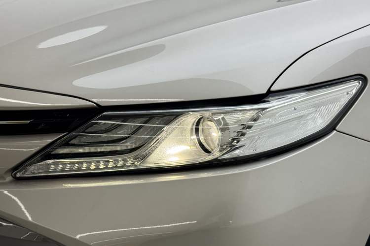 Used Toyota Camry 2019 Revised Version 2.5G Luxury Edition Exterior 6