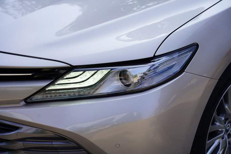 Used Toyota Camry 2019 Dual-Engine 2.5 HG Luxury Edition China V Standard Exterior 6
