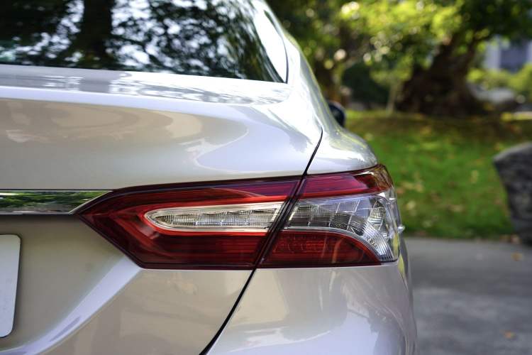 Used Toyota Camry 2019 Dual-Engine 2.5 HG Luxury Edition China V Standard Exterior 9