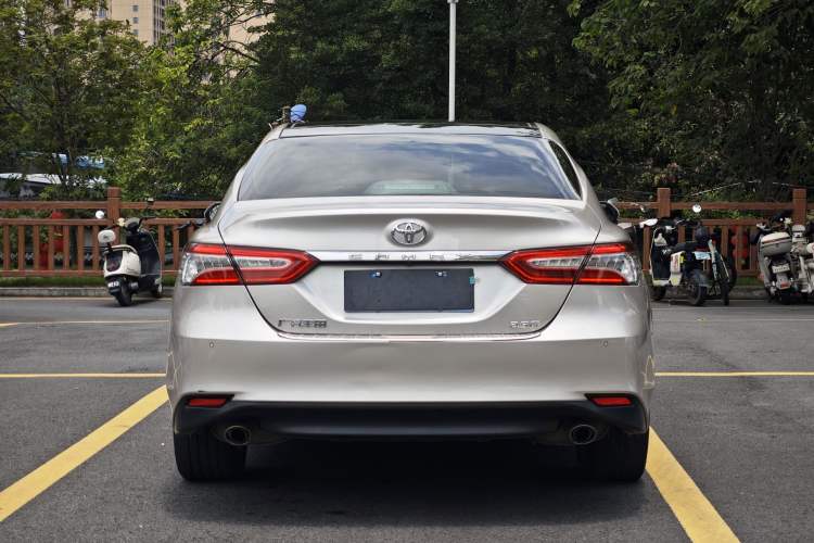 Used Toyota Camry 2019 Revised Version 2.5G Luxury Edition Exterior 9