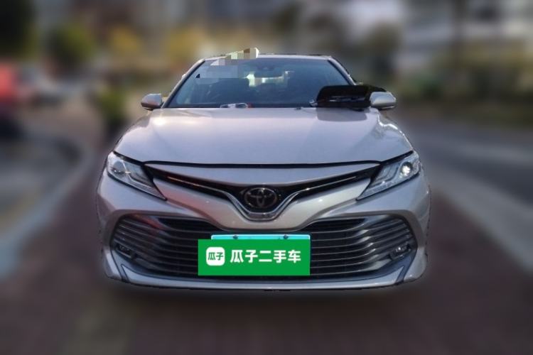 Used Toyota Camry 2019 Revised Version 2.0G Luxury Edition Front