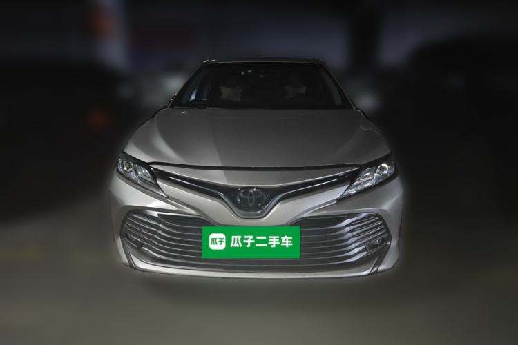 Used Toyota Camry 2019 Revised Version 2.0G Luxury Edition Front