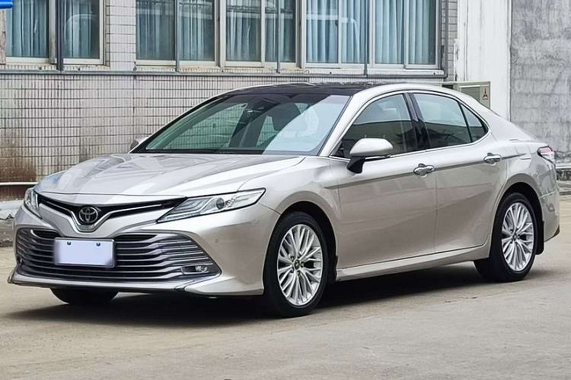 Used Toyota Camry 2019 2.5G Luxury Edition China VI Standard Front Left 45 Deg