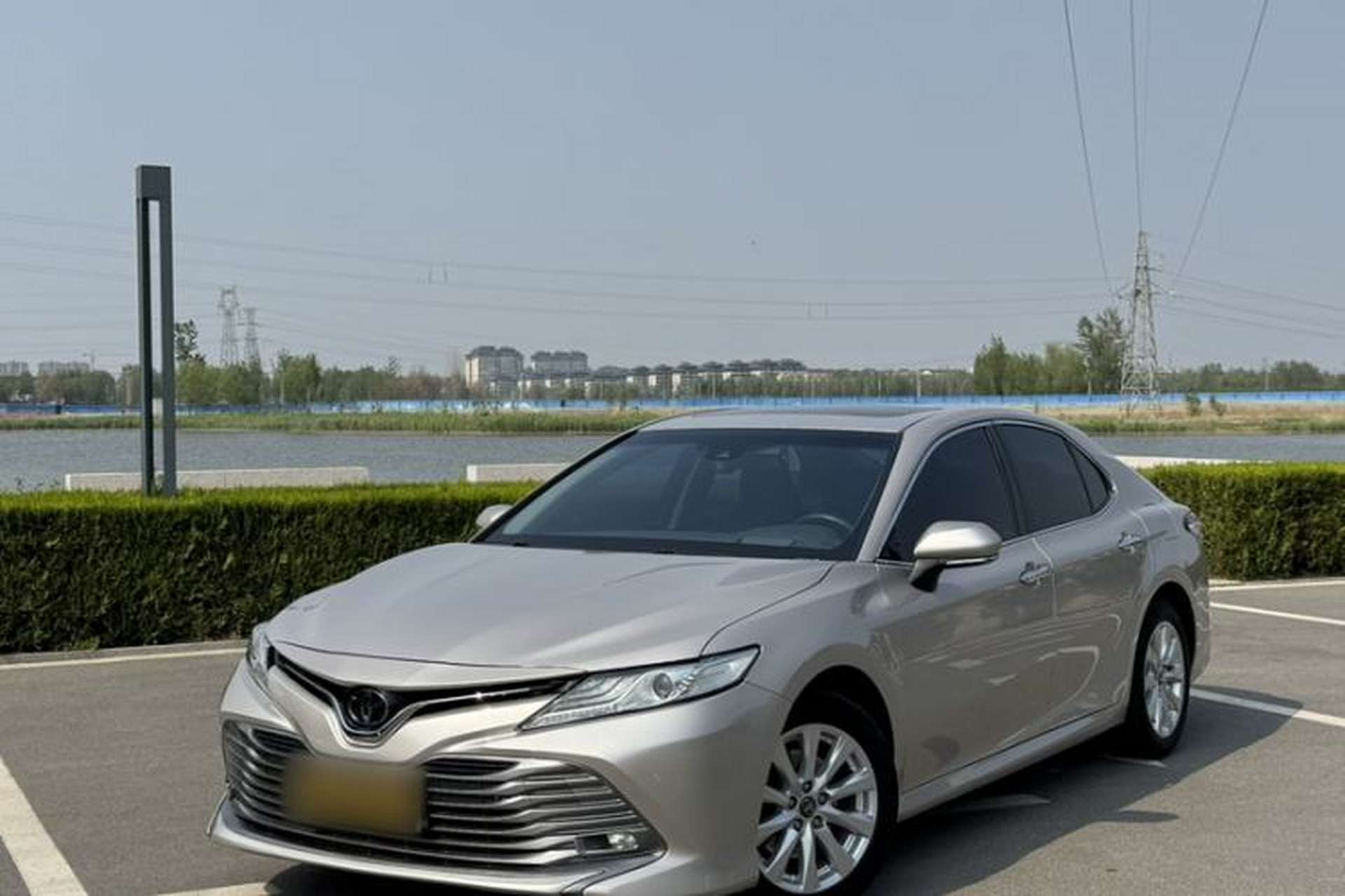 Used Toyota Camry 2019 2.0G Luxury Edition China VI Standard Front Left 45 Deg