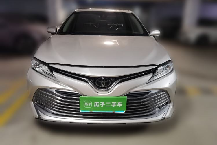 Used Toyota Camry 2019 Revised Version 2.0G Luxury Edition Front