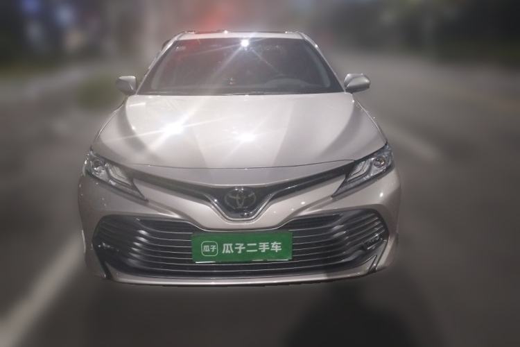 Used Toyota Camry 2019 Revised Version 2.0G Luxury Edition Front