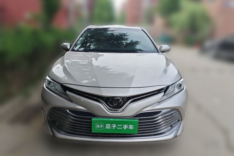 Used Toyota Camry 2019 Revised Version 2.0G Luxury Edition Front