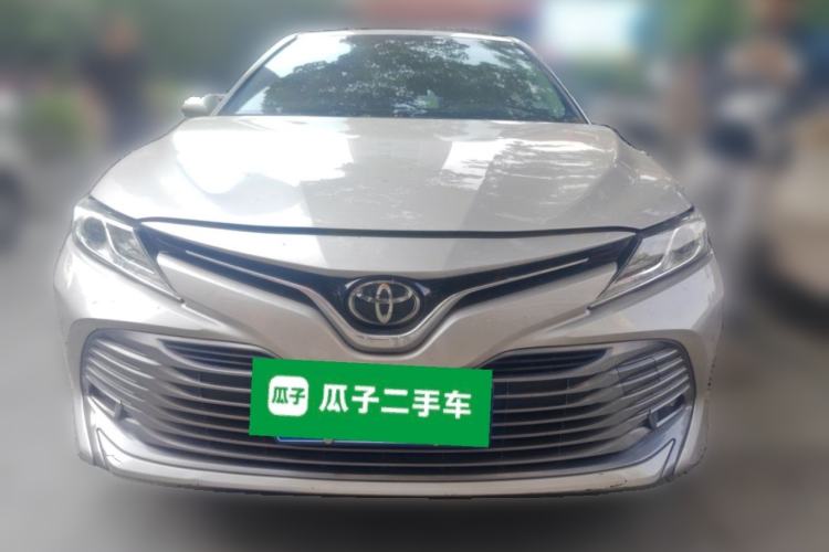 Used Toyota Camry 2019 Revised Version 2.0G Luxury Edition Front