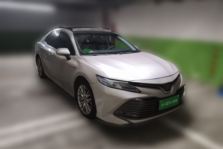 Used Toyota Camry 2019 Revised Version Dual-Engine 2.5 HG Luxury Edition Front Right 45 Deg