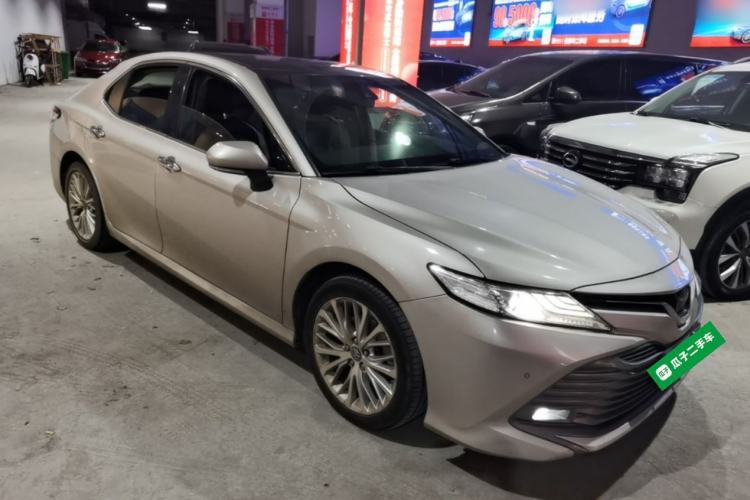 Used Toyota Camry 2019 2.5G Luxury Edition China VI Standard Front Right 45 Deg