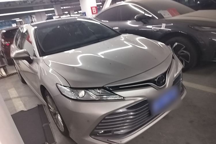 Used Toyota Camry 2019 Revised Version 2.5G Luxury Edition Front Right 45 Deg