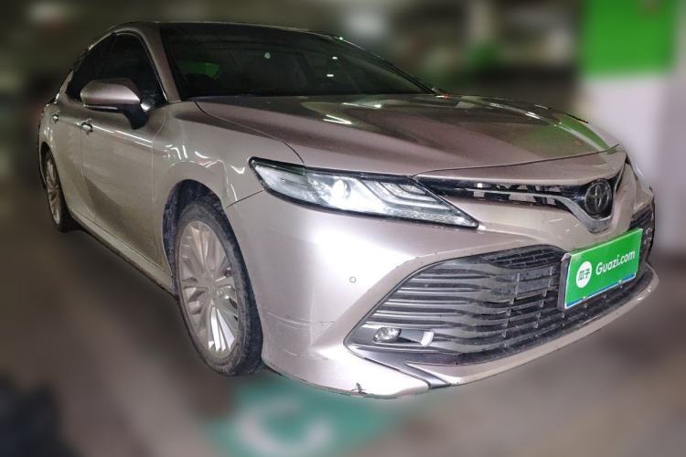 Used Toyota Camry 2019 Revised Version 2.5G Luxury Edition Front Right 45 Deg