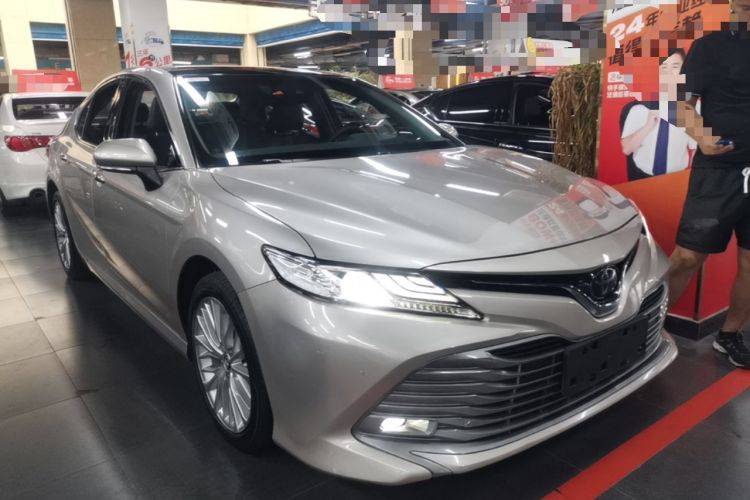 Used Toyota Camry 2019 2.5G Luxury Edition China VI Standard Front Right 45 Deg