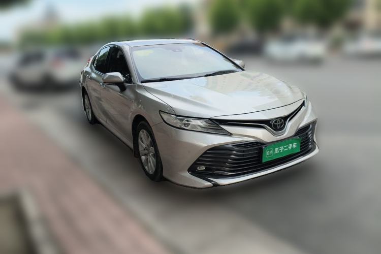 Used Toyota Camry 2019 2.0G Luxury Edition China VI Standard Front Right 45 Deg