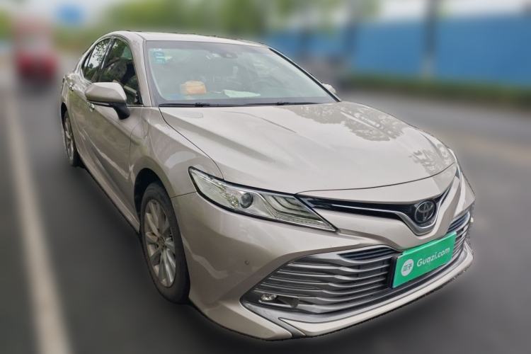 Used Toyota Camry 2019 2.0G Luxury Edition China V Standard Front Right 45 Deg