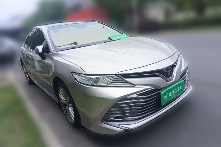 Used Toyota Camry 2019 2.5G Luxury Edition China VI Standard Front Right 45 Deg