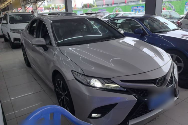 Used Toyota Camry 2019 2.5S FENGSHANG Version China VI Standard Front Right 45 Deg
