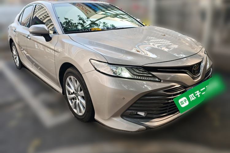 Used Toyota Camry 2019 2.0G Luxury Edition China VI Standard Front Right 45 Deg