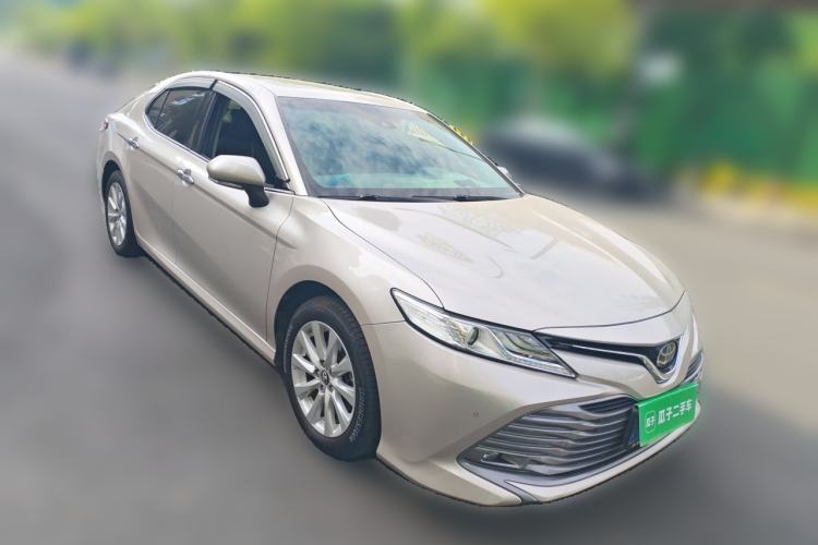 Used Toyota Camry 2019 2.0G Luxury Edition China V Standard Front Right 45 Deg