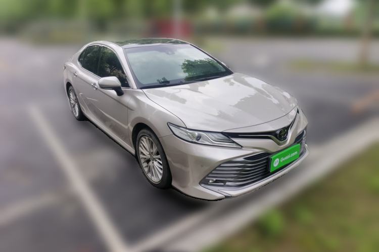 Used Toyota Camry 2019 2.5G Luxury Edition China VI Standard Front Right 45 Deg