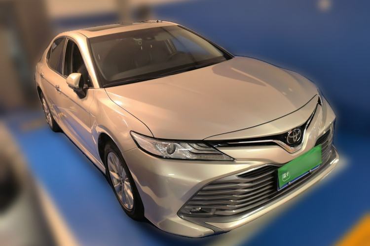 Used Toyota Camry 2019 2.0G Luxury Edition China VI Standard Front Right 45 Deg