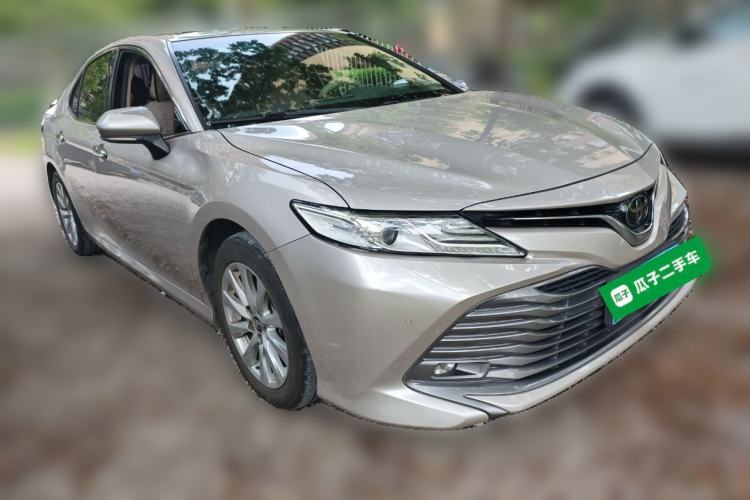 Used Toyota Camry 2019 2.0G Luxury Edition China VI Standard Front Right 45 Deg