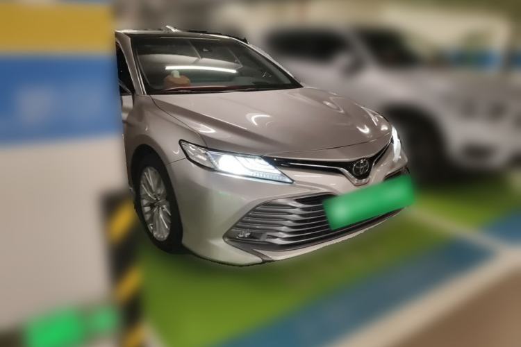 Used Toyota Camry 2019 2.5G Luxury Edition China VI Standard Front Right 45 Deg